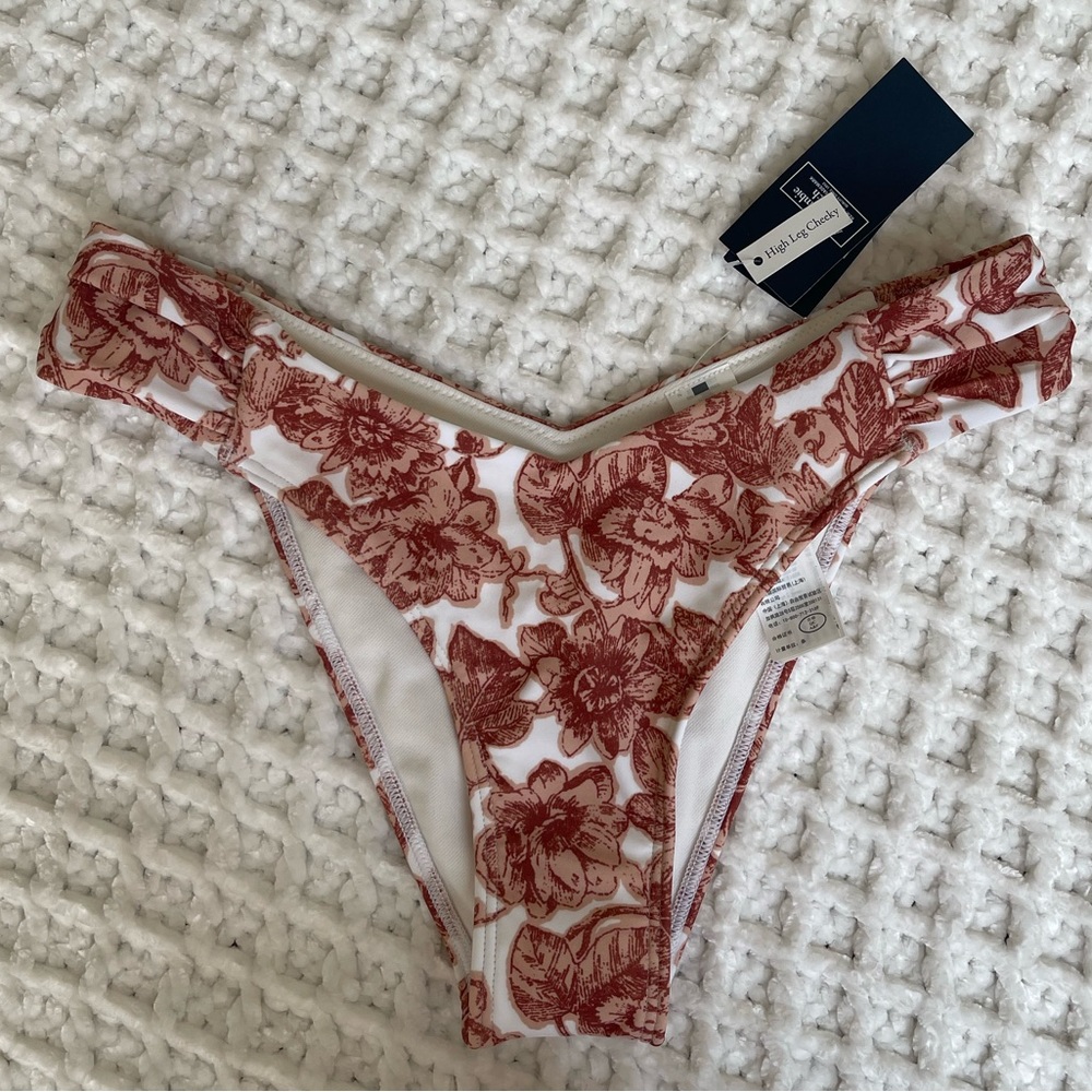 Abercrombie and Fitch Red Floral Ruched High leg Cheeky Bikini / Swimsuit NWT XS